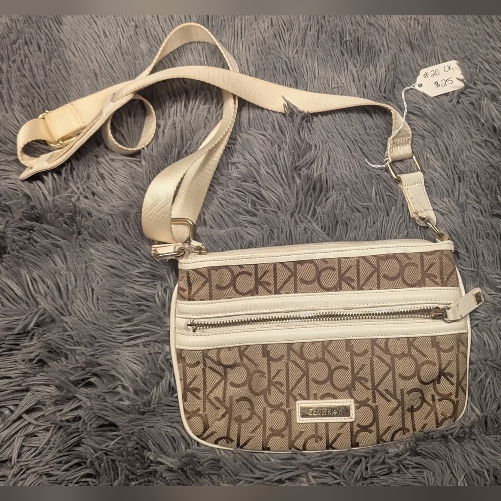 Calvin Klein Crossbody